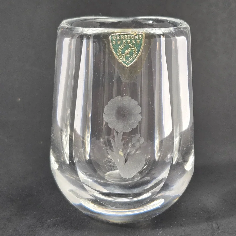 Orrefors Sweden Crystal Bud Vase Etched Flower Signed Vintage Glass 2.75